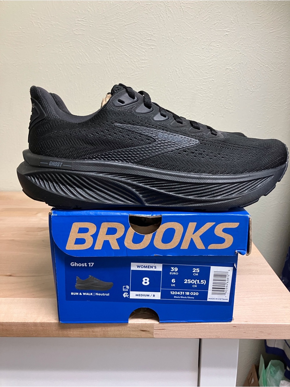 Brooks Women's Ghost 17 Running Sneakers - Black